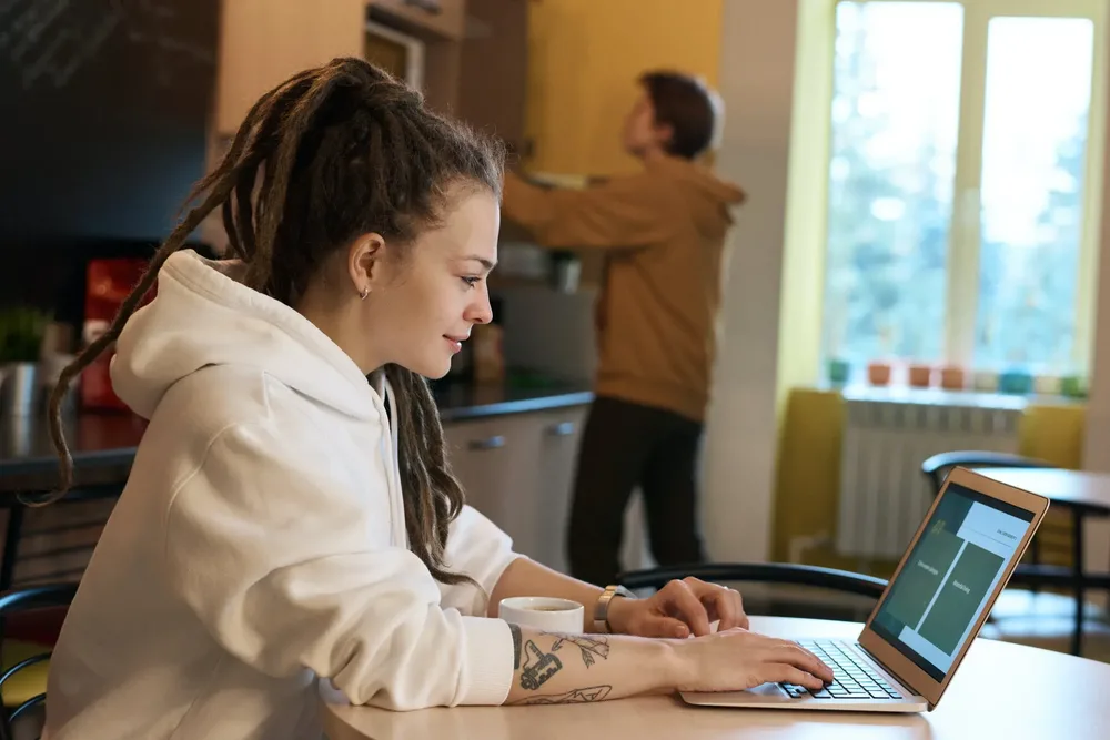 7 Big Mistakes That Will Wreck Independent Designers' Careers