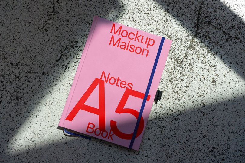 [Mockup Maison](https://www.mockup.maison/) üzerinden BK E12 Kitap Maketi